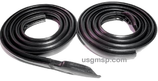 Roof Rail Seals: 66-67 A body 4 Door Pillarless sedan ie Cutlass, Chevelle, LeMans +